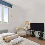 Sea View 쎙뜨호뻬