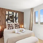Sea View 아파트
