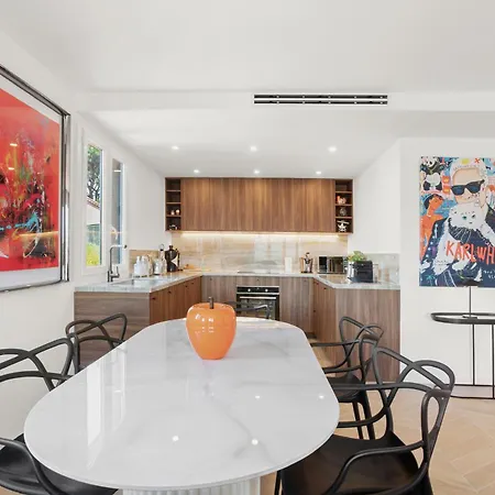 Luxe Flat St Tropez - By Maisons De Charloc Homes * Saint-Tropez